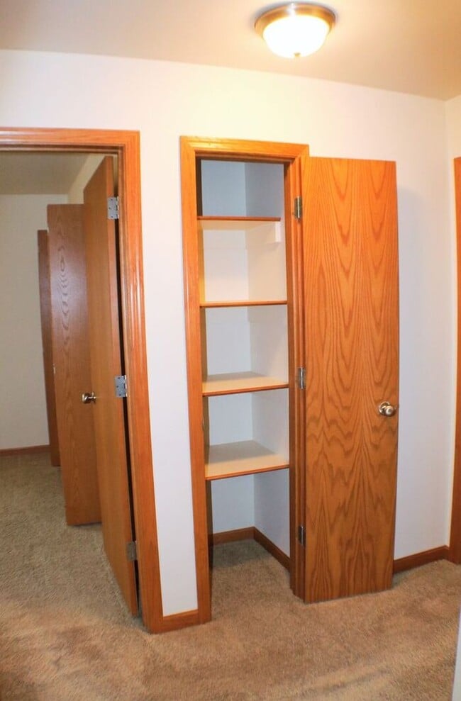 Building Photo - $1,325 | 2 Bedroom, 2 Bathroom Condo | Pet Friendly* | Available for August 1st, 2026 Move In!