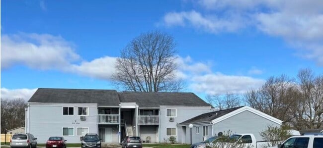 Building Photo - 636 Berry Ln