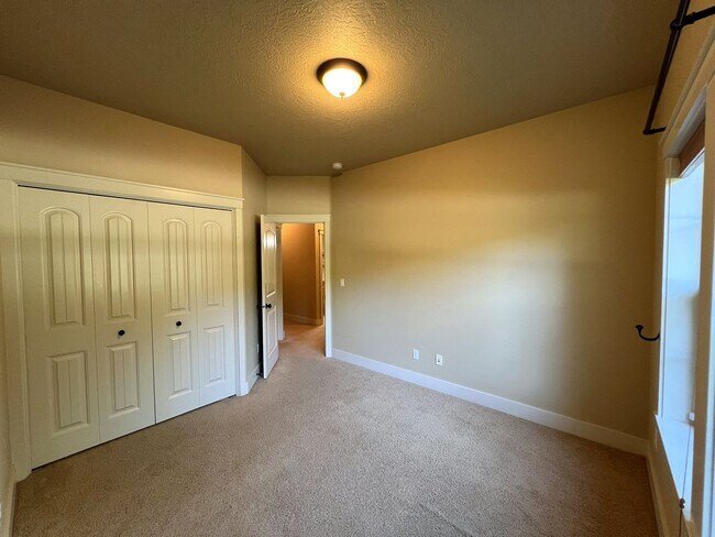 Building Photo - 5337 W Durning Dr