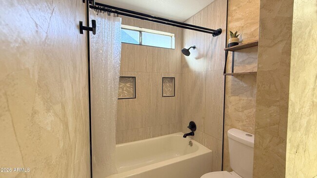 Building Photo - 4148 W Villa Maria Dr