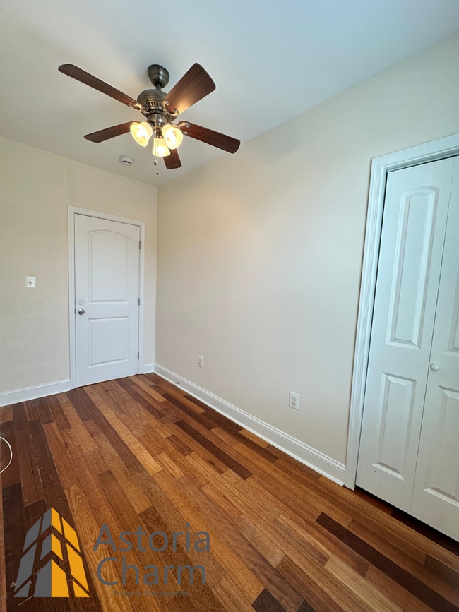 Building Photo - Live in Comfort: Spacious 3 Bedroom 2 Bath...