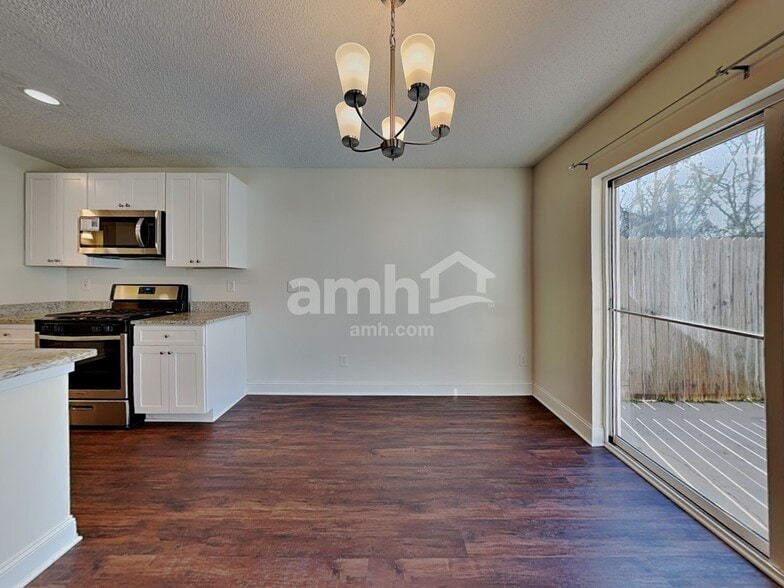 Building Photo - 3112 Teton Dr