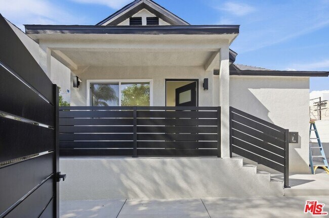Building Photo - 5915 Barton Ave