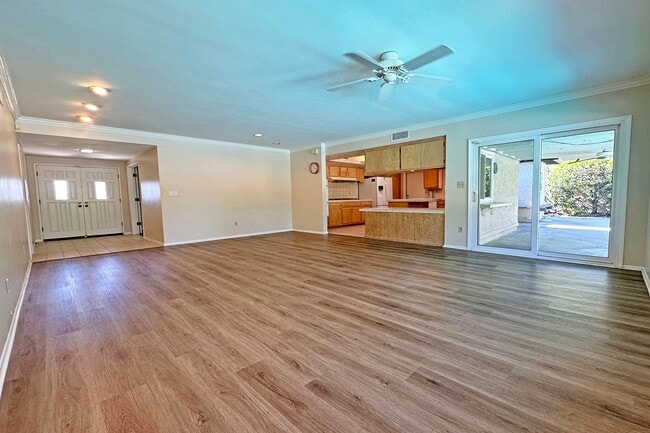 Building Photo - 1562 Whittier Ave