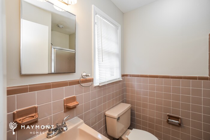 Building Photo - 108 Henrietta Dr