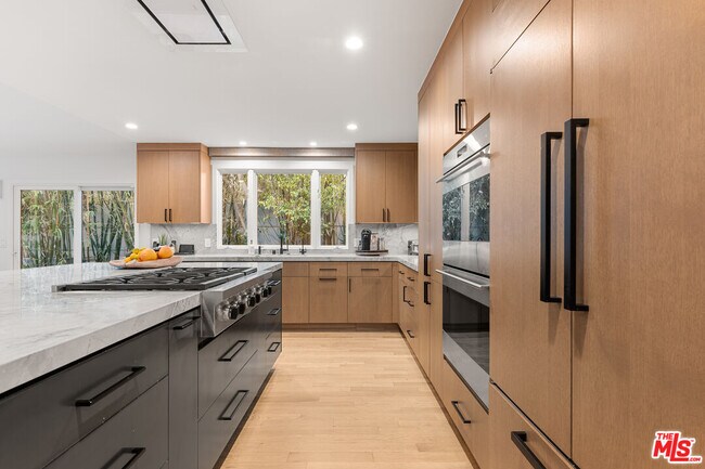 Building Photo - 3355 Alana Dr