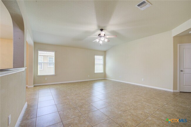 Building Photo - 775 Spectrum Dr