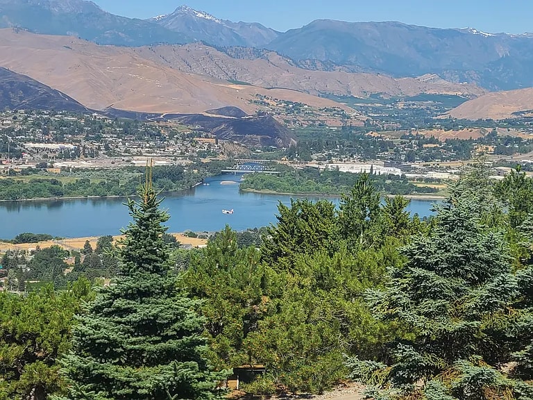 Building Photo - 2467 Twin Peaks Vw