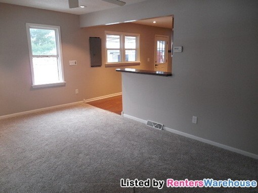 Building Photo - 7165 Sunrise Dr