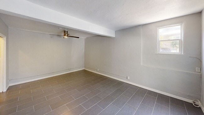 Building Photo - Coveted South Redlands 2 bedroom, 2-bathroom bungalow home.
