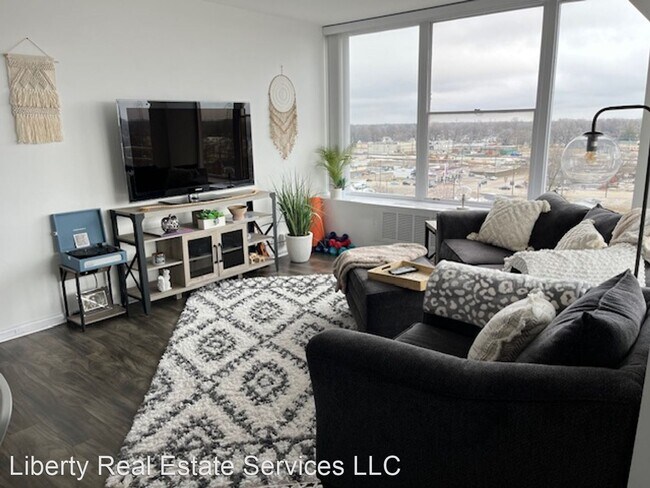 Building Photo - 1 br, 1 bath House - 718 South 7th St Unit...