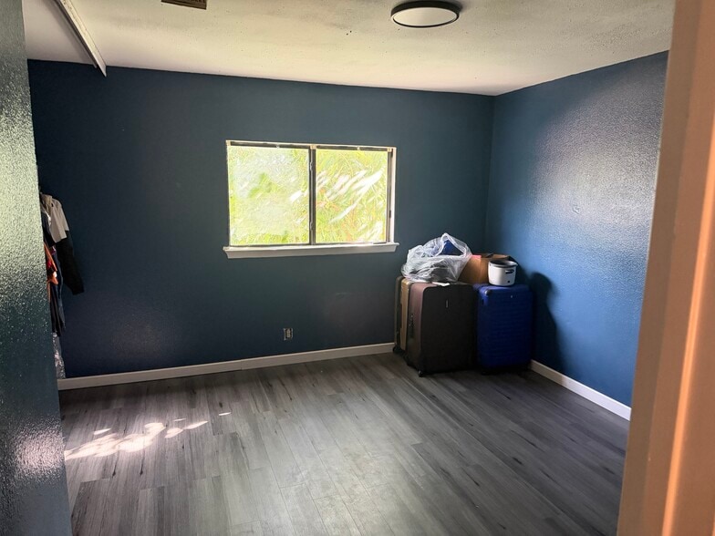 Building Photo - 6811 Cape Meadow Dr