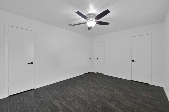 Building Photo - 24102 Pepperrell Pl St