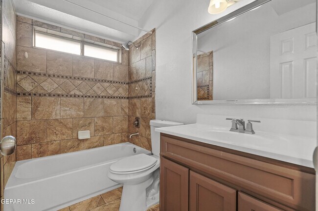 Building Photo - 11941 Arrow Knoll Cir