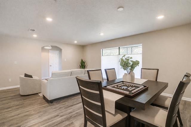 Building Photo - 6940 Bal Lake Dr