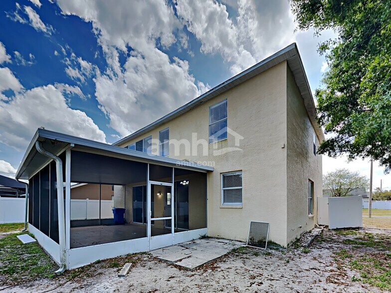 Building Photo - 1101 Blufield Ave