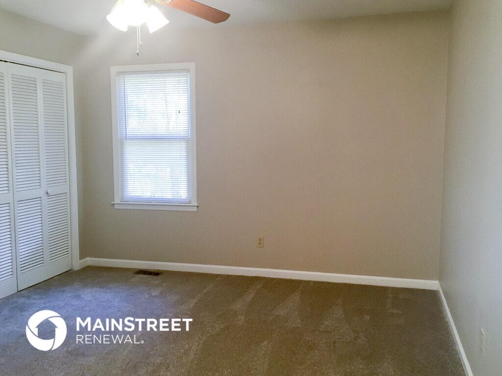 Building Photo - 4631 Candlewyck Way