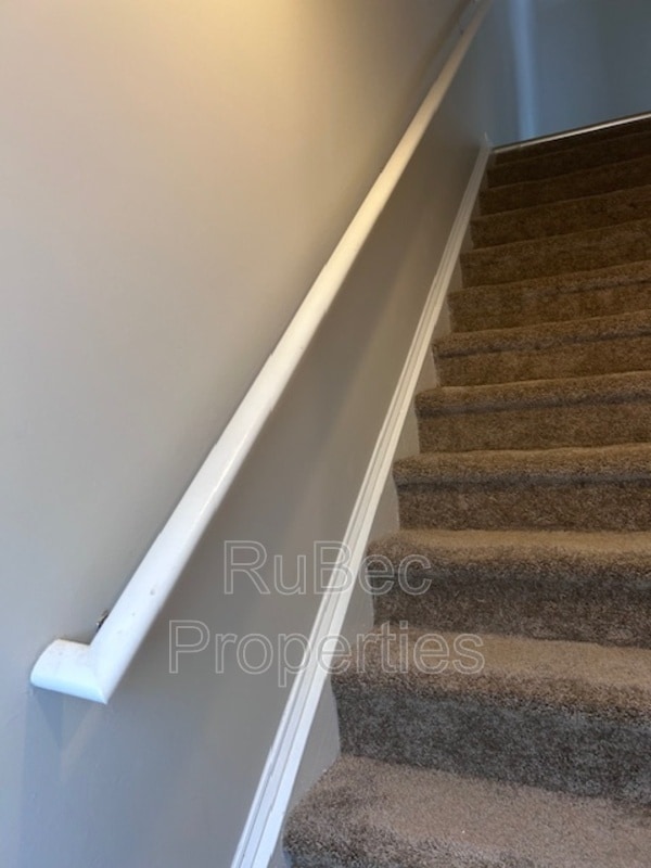 Building Photo - 5380 Esther Ln