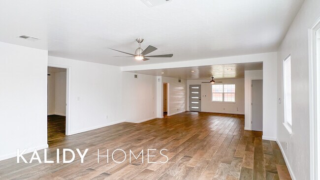 Building Photo - 2629 SW 56th St