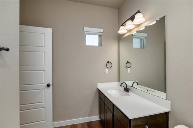 Building Photo - 720 Harvest Moon Dr