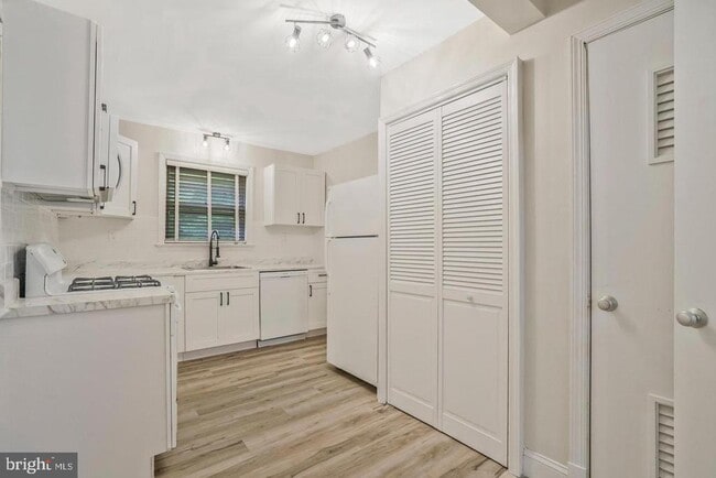 Building Photo - 3977 26th St N