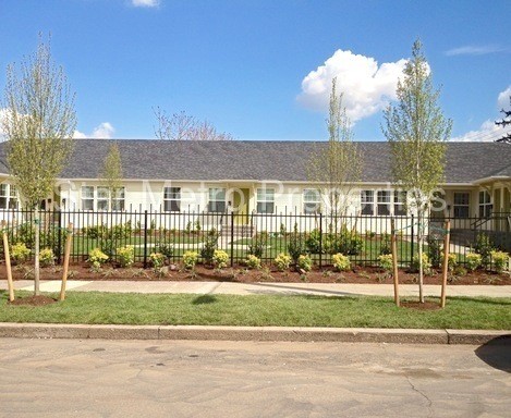 Primary Photo - 6500 N Mississippi Ave