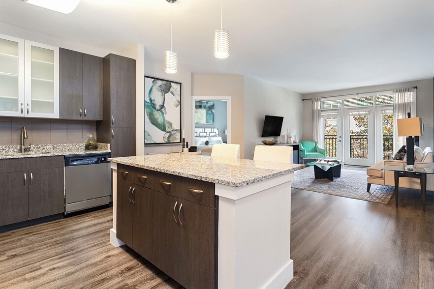 Apartment homes have spacious layouts and feature 10' - 12' ceilings - Mallory Square