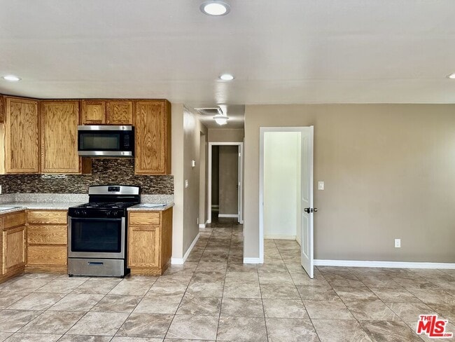 Building Photo - 13787 De Garmo Ave