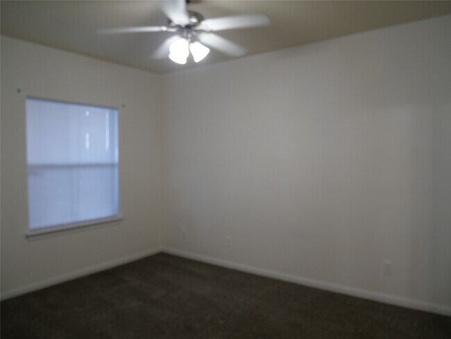 Building Photo - 6289 Wilcrest Dr