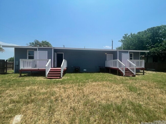 Building Photo - ALL BILLS PAID!!! NICE 2 BEDROOM 1 BATH / CIBOLO, TEXAS