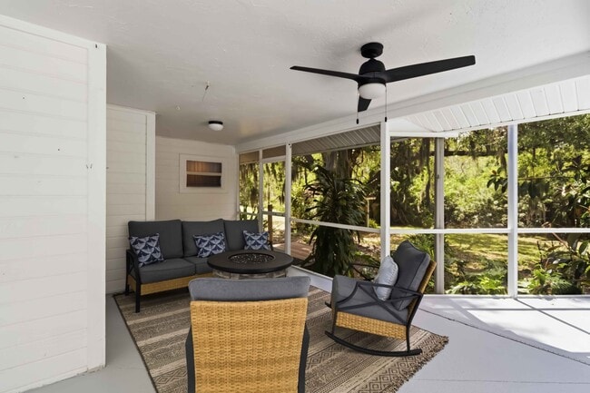 Building Photo - 7447 Hawkins Rd