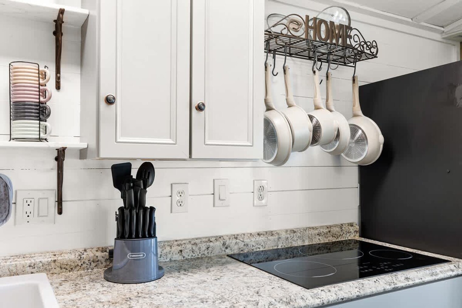 Building Photo - 10034 Hamp Dr