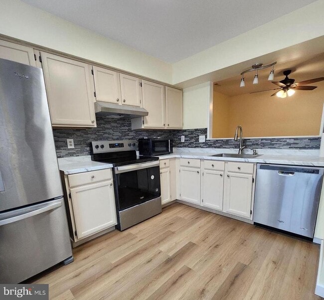 Building Photo - 91 Grant Ln