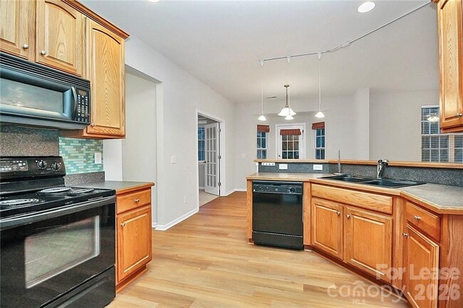 Building Photo - 10938 Sedgemoor Ln