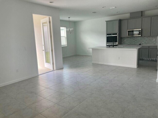 Building Photo - 5374 Lake Virginia St