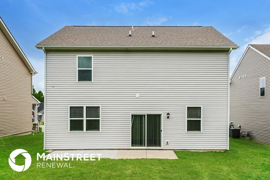 Building Photo - 8005 Cedar Mdws Ln
