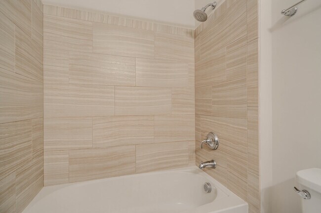 Building Photo - 2847 Seabiscuit Dr