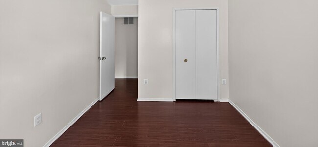 Building Photo - 9814 Rainleaf Ct