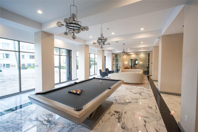 Building Photo - 11 Island Ave