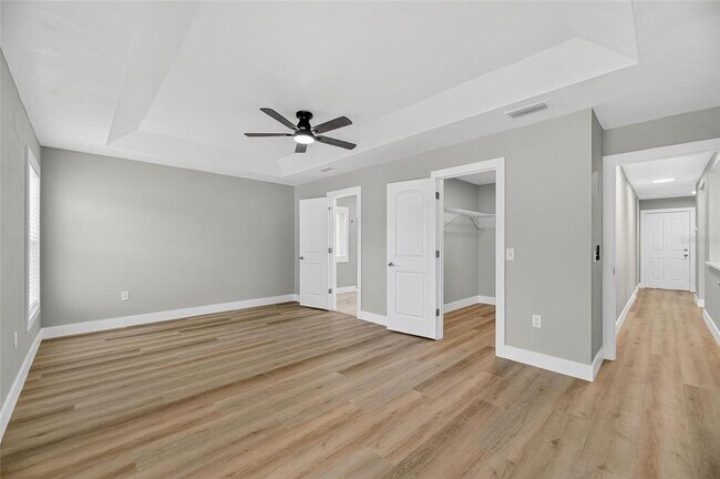 Building Photo - 10610 Boyette Creek Blvd