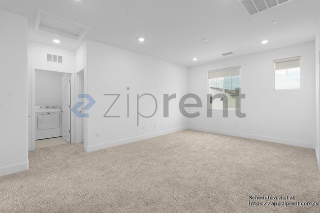 Building Photo - 4785 Happy Hallow Dr