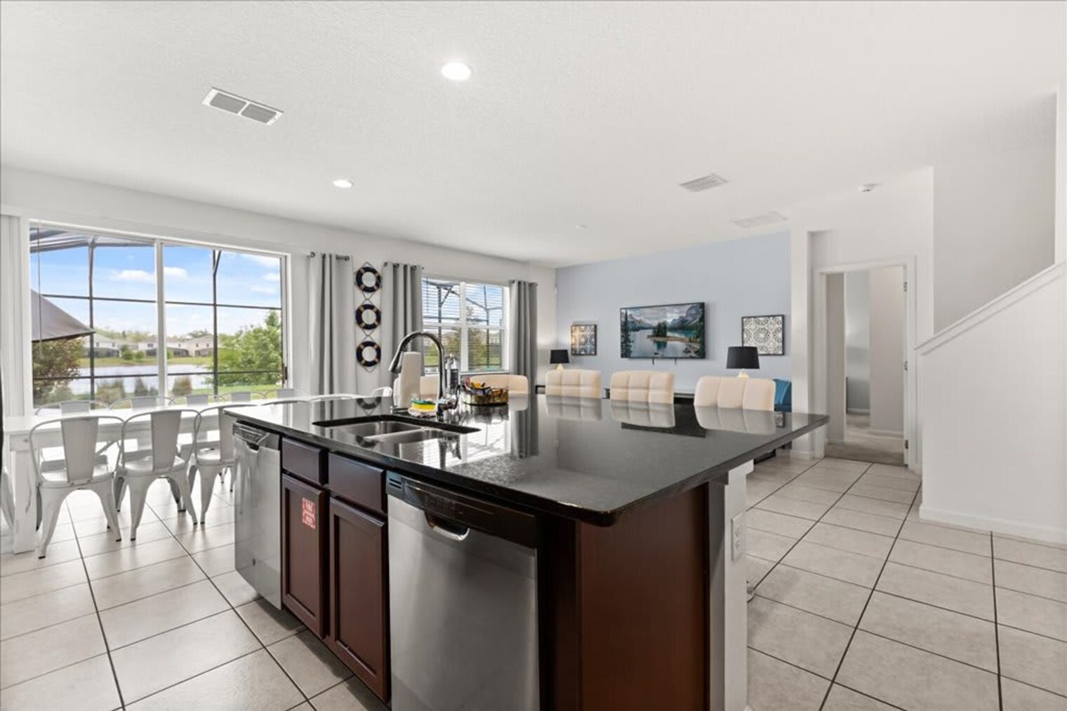 Building Photo - 4486 Monado Dr