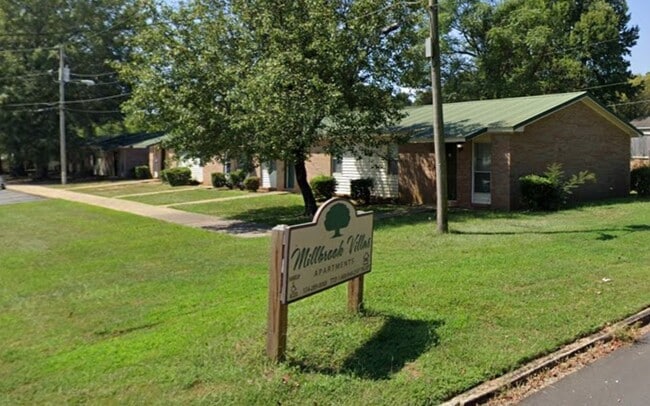 Building Photo - 386 Thornfield Dr