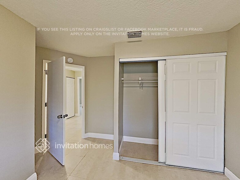 Building Photo - 5888 Strawberry Lakes Cir