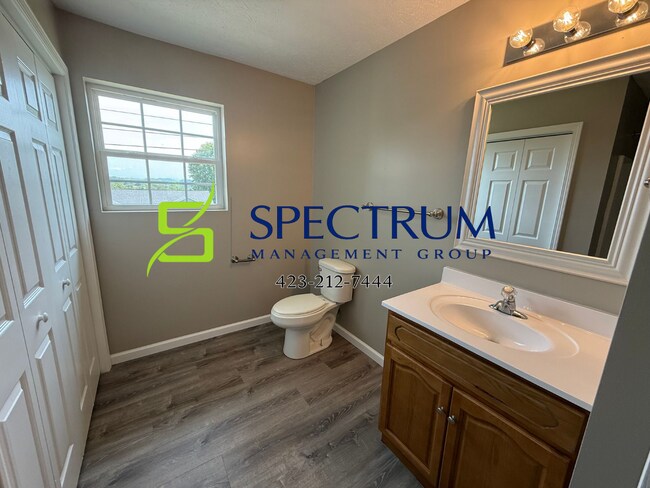 Building Photo - 3 bedroom 2 bath located in White Pine, TN