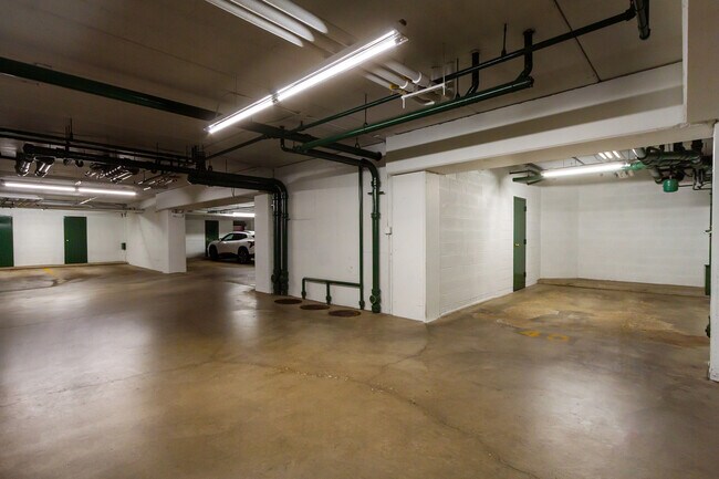 Building Photo - 6400 W Berteau Ave