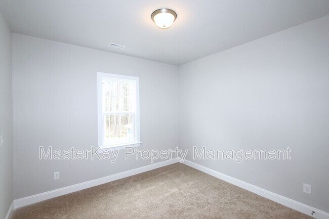 Building Photo - 170 Cotten Dr
