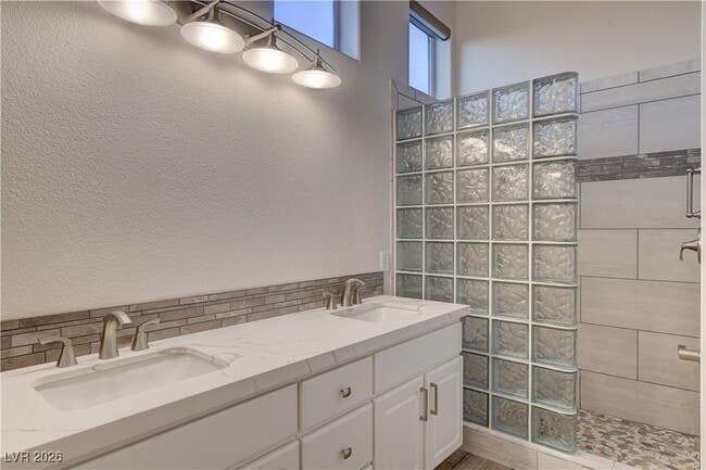 Building Photo - 10820 Dover Creek Ave