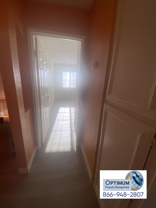 Building Photo - Beautiful 3-Bedroom Home with Covered Patio and Spacious Layout!