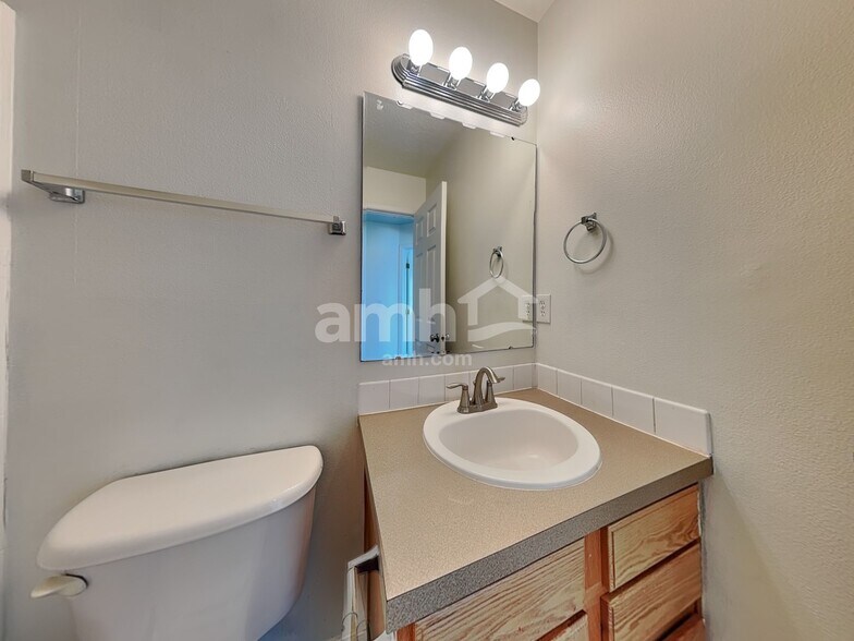 Building Photo - 3910 Winston St